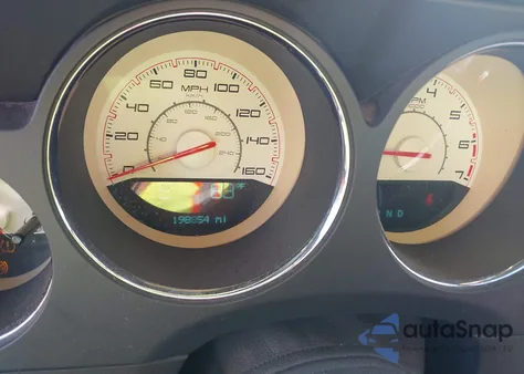 2014 Dodge Challenger R/T Plus z USA, uszkodzony, nr VIN 2C3CDYBT6EH185590